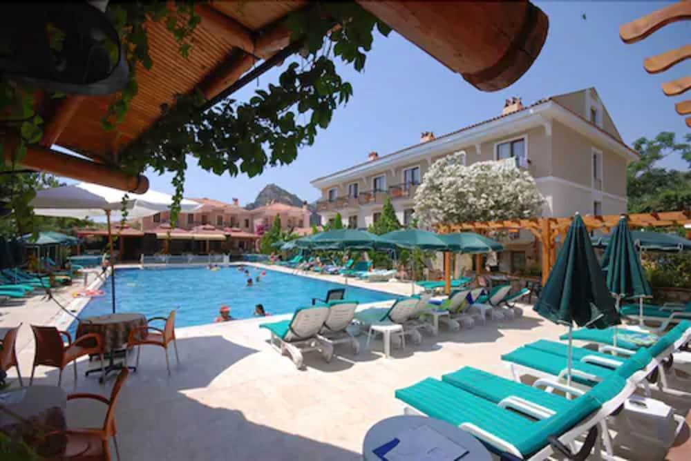 Perdikia Beach Hotel Oludeniz Exterior photo