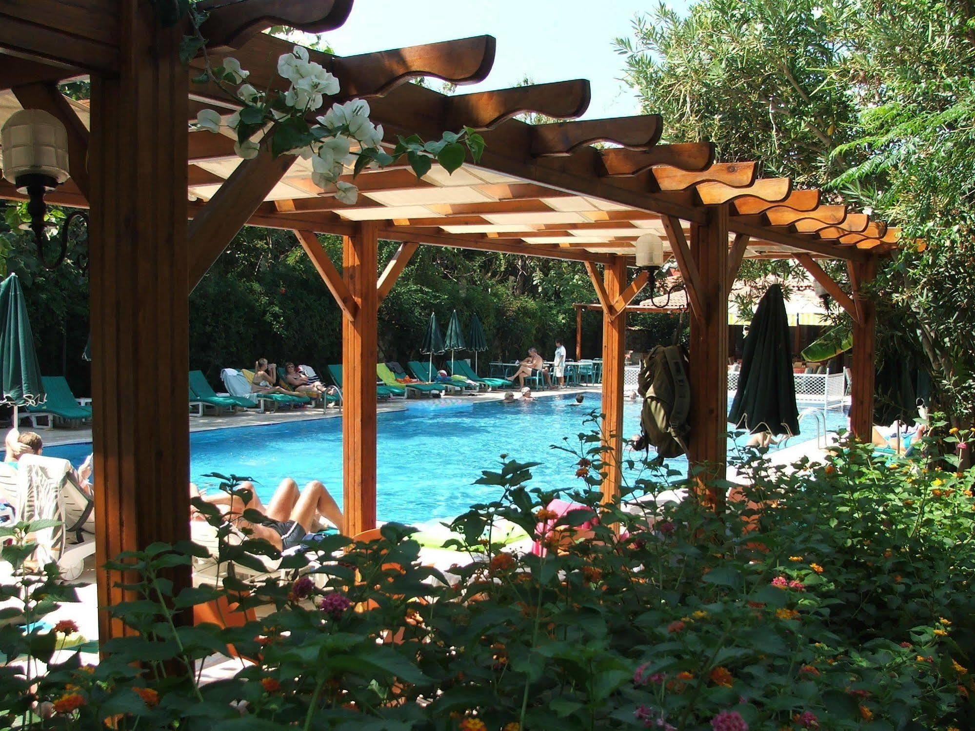 Perdikia Beach Hotel Oludeniz Exterior photo